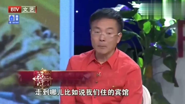 谢园模仿张丰毅如何健身,动作搞笑,逗得王为念开怀大笑