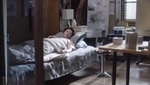 小舍得：赵娜卧病在床静养，不能下床，此时内急的她一连憋了许久